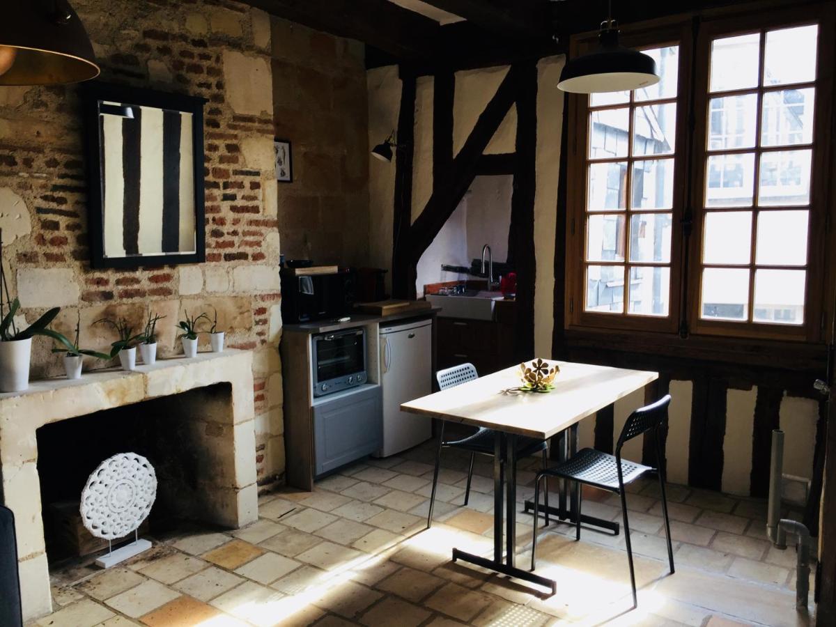Appartement Dans Immeuble 15 Eme Siecles Vieux Tours Exteriör bild